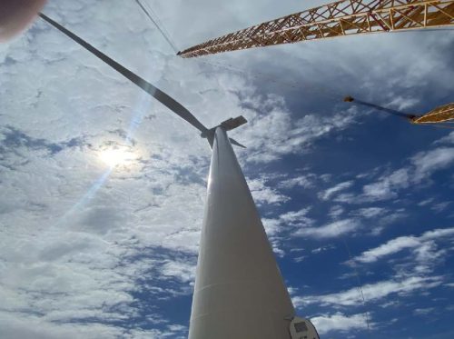 REMO also provides full turn-key decommissioning services for older wind turbines in the UK and Australia.